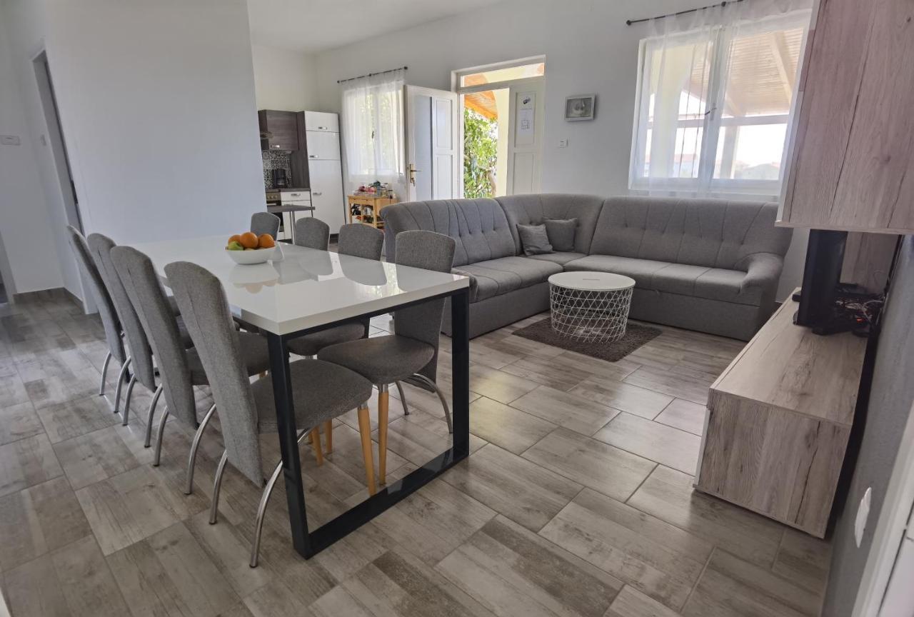 Apartments Jasna Привлака Екстериор снимка