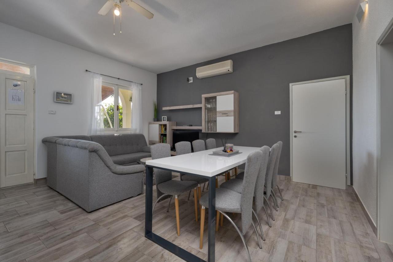 Apartments Jasna Привлака Екстериор снимка